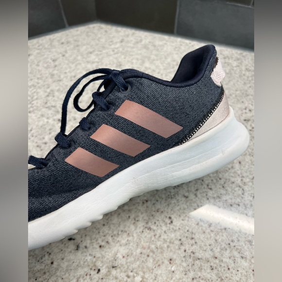 Girls Adidas Cloud Foam Shoes Size 4.5 - Picture 4 of 8